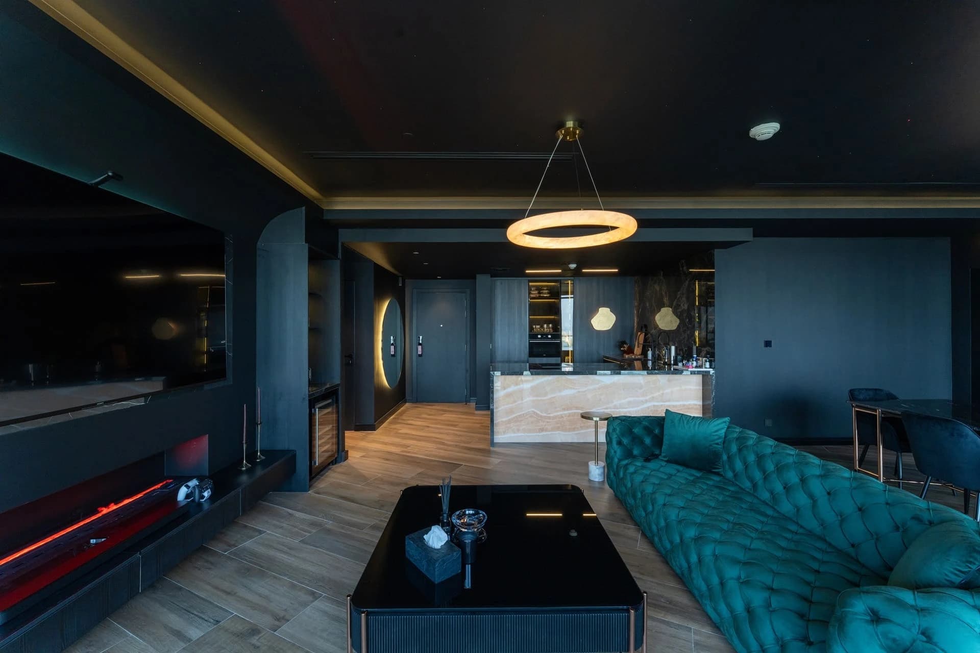 Dynamic Urban Living
