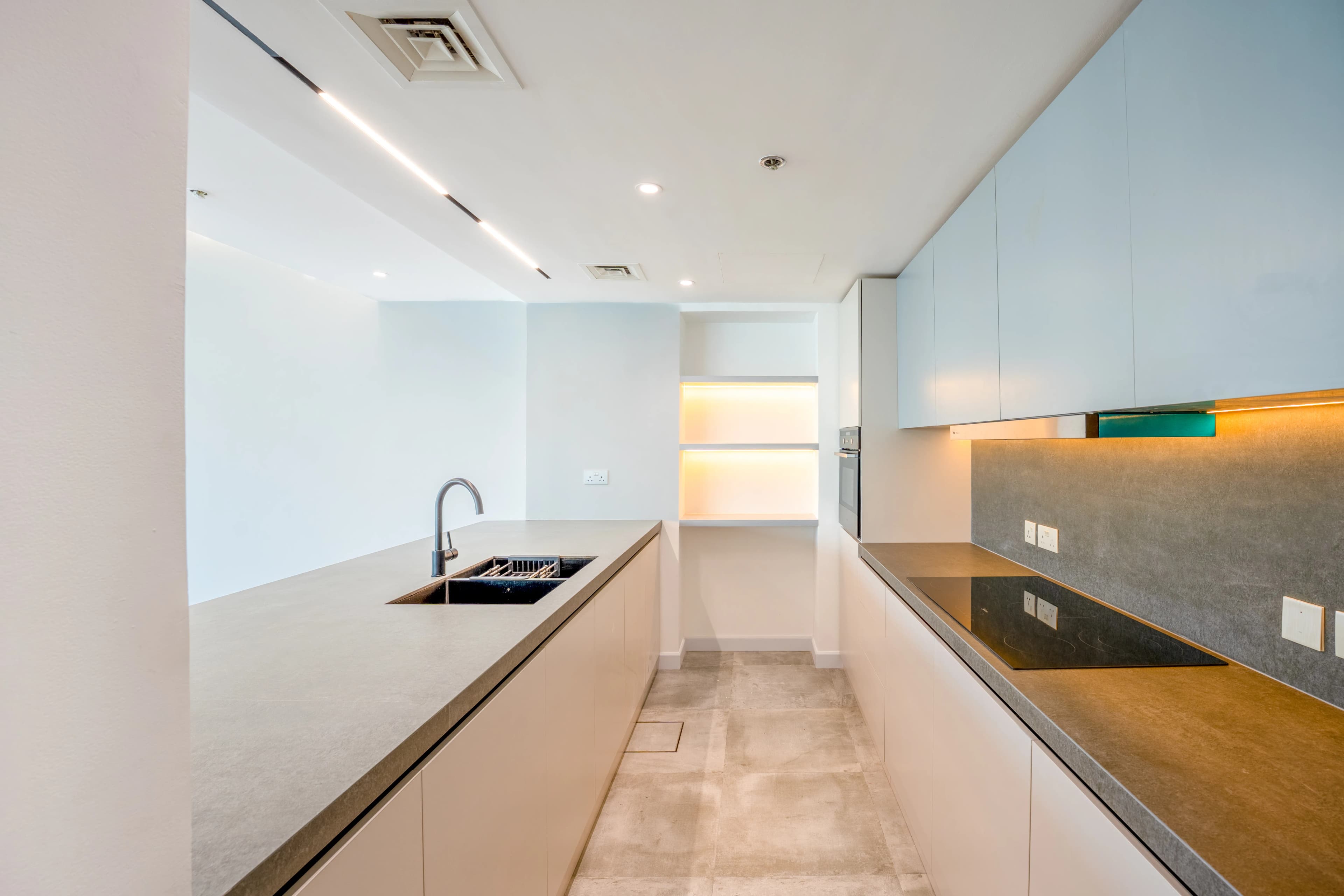 Final staging of the renovated penthouse